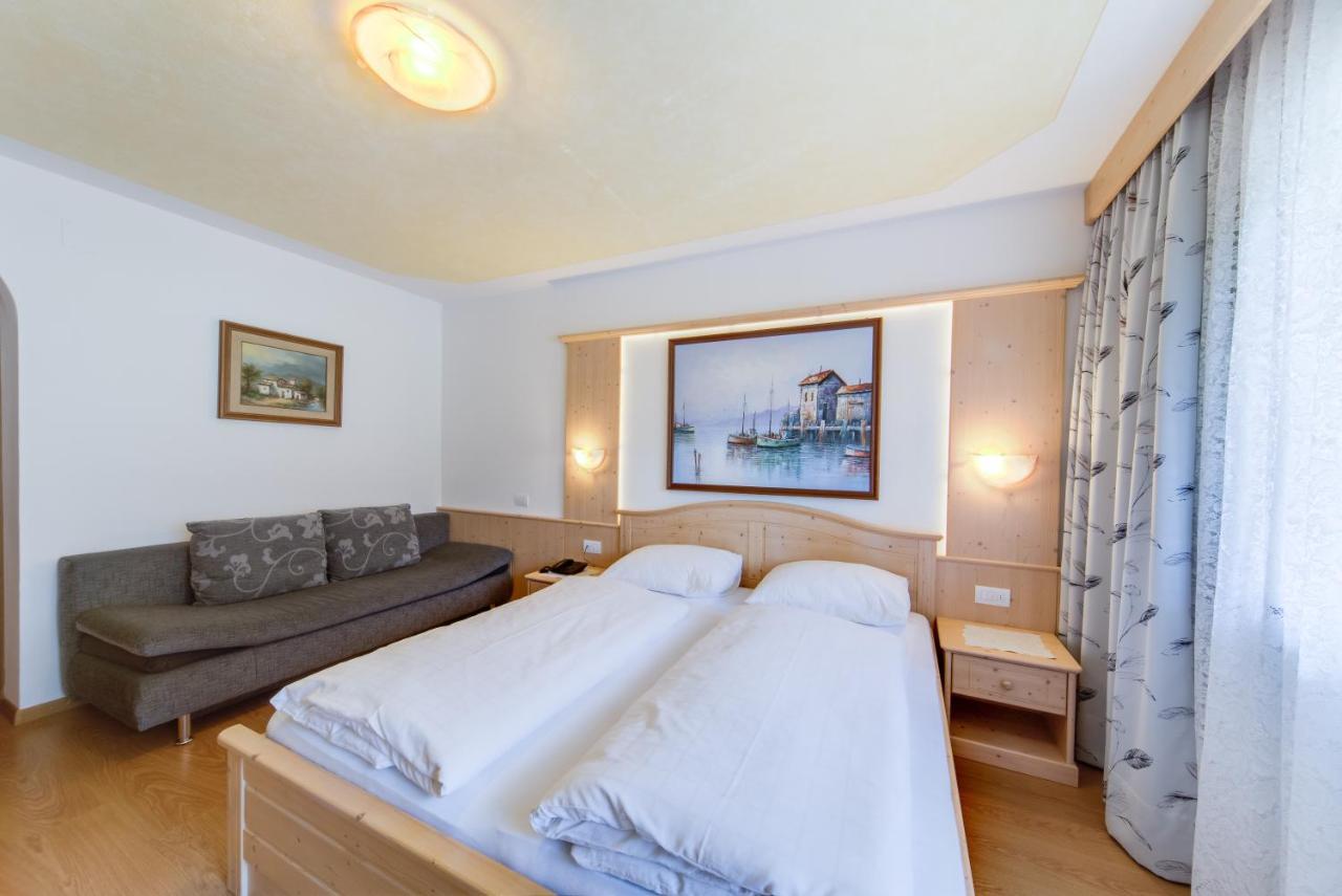 Hotel Schwarzbachhof لوتاغو المظهر الخارجي الصورة
